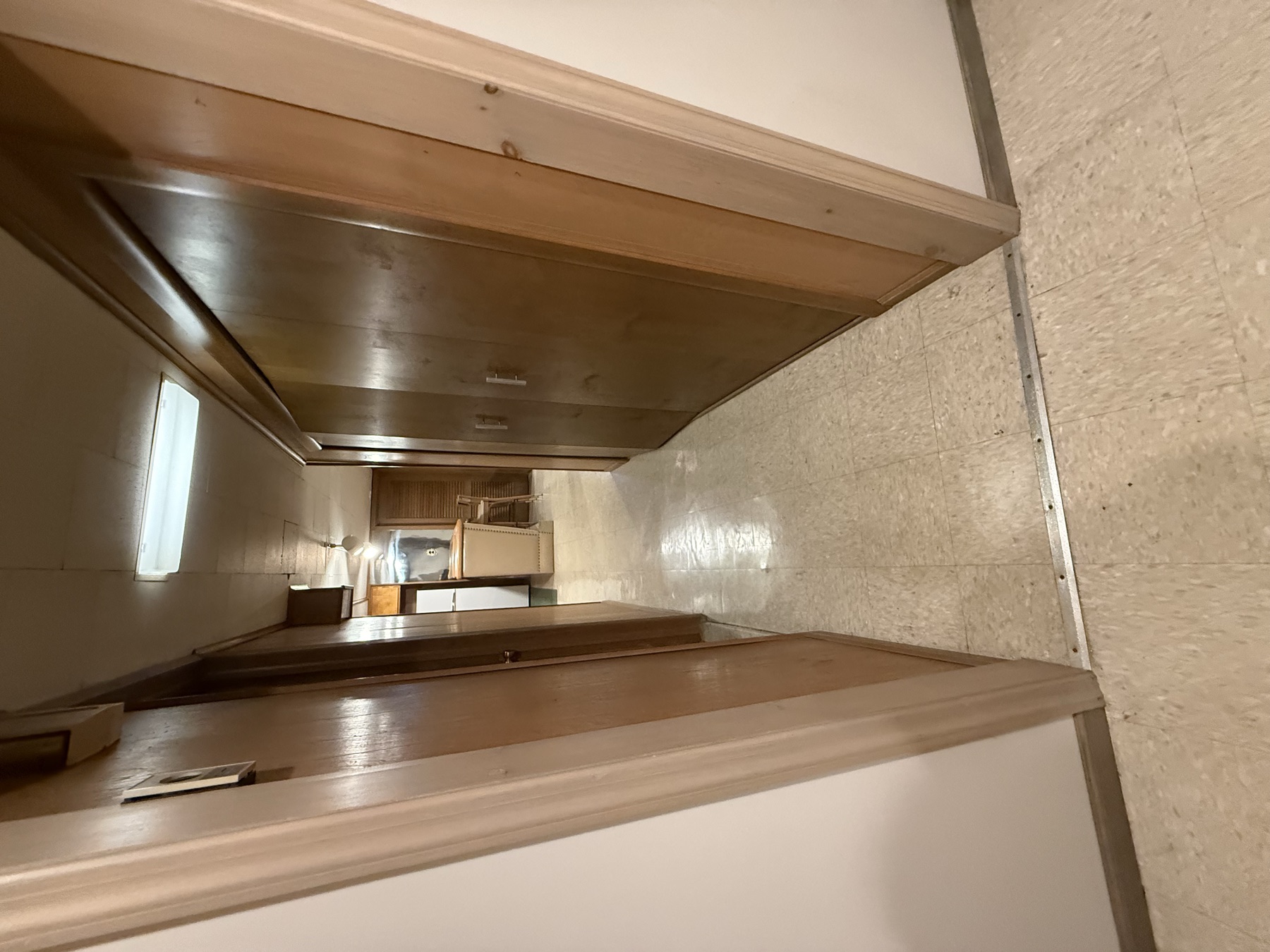 Clean bathroom after final home cleaning before buyer showings