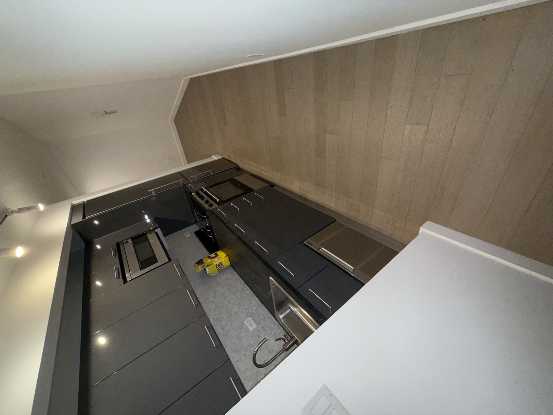 Clean modern kitchen after a last-minute apartment cleaning in New York City