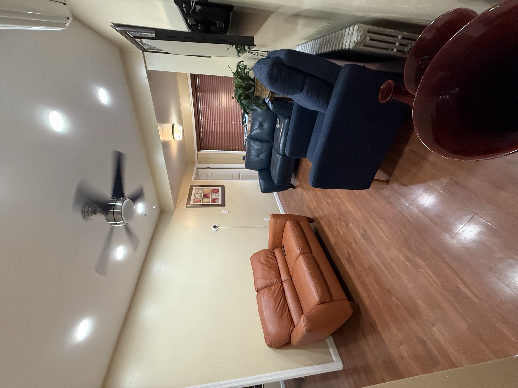 Clean living room after pre-listing home cleaning in New York City